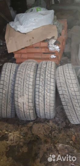 Bridgestone Blizzak Revo1 195/65 R15