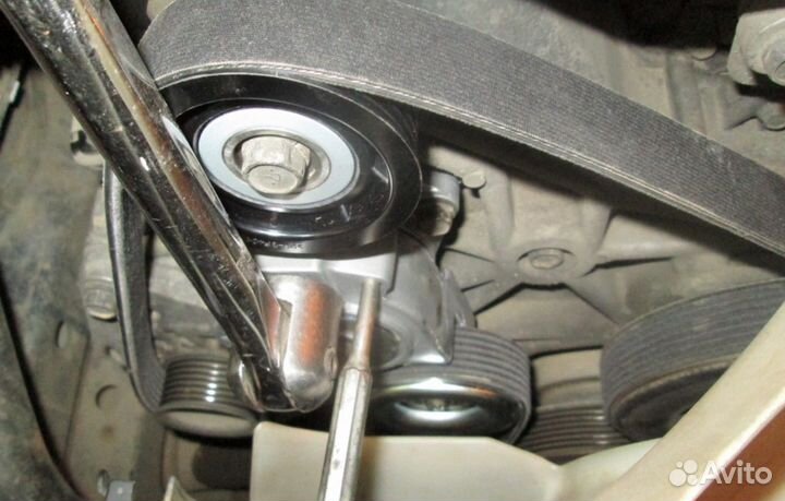 Замена ролика Hyundai ix35 2013-2015