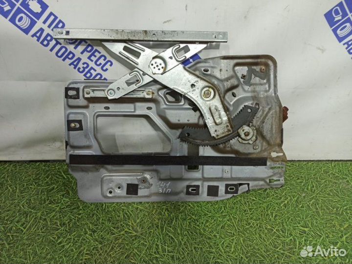 Стеклоподъемник задний правый Hyundai Santa Fe