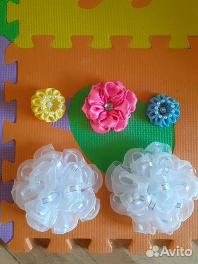 Резинки для волос,заколки,банты