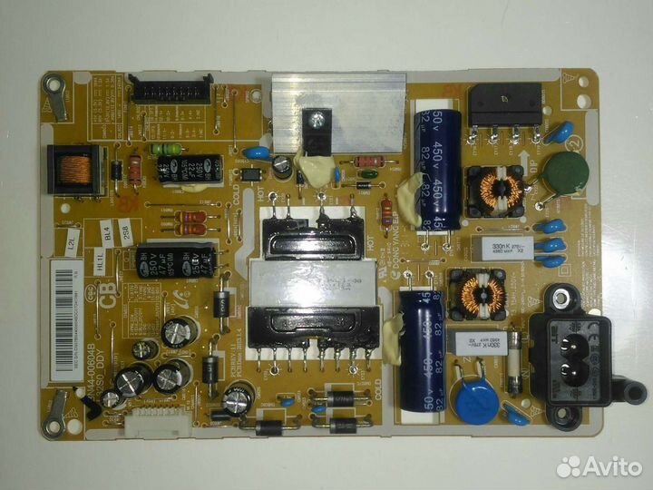 Телевизор samsung UE32F4500AK на запчасти