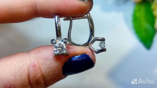 Серьги с открытым муассанитом 0,5ct VVS1,D 925