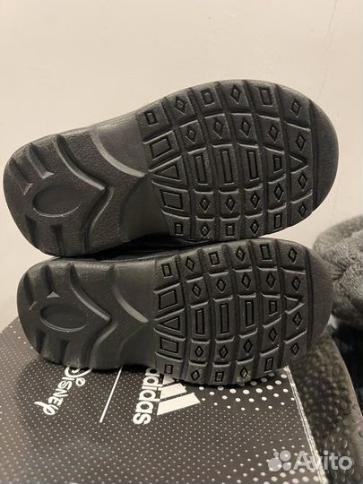 Ботинки демисезонные для мальчика 22