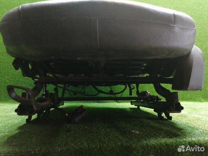 Сиденье переднее левое Opel Astra J P10 A16XER