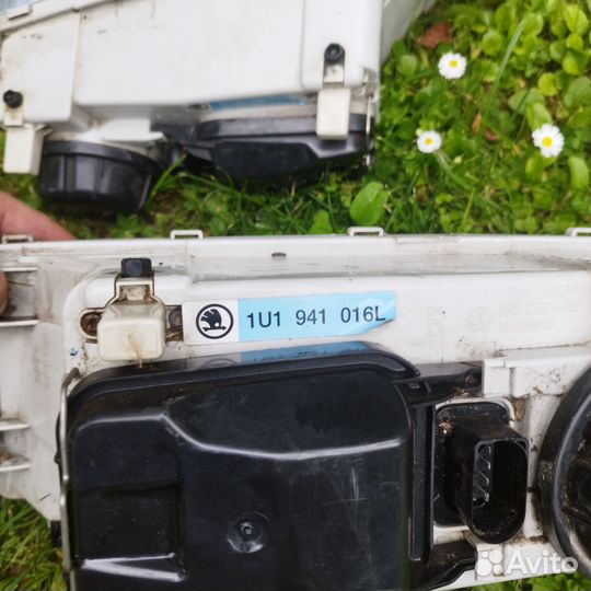 Фары на skoda octavia тур a4