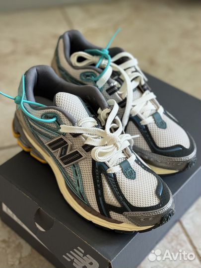 В наличии кроссовки New Balance 1906R