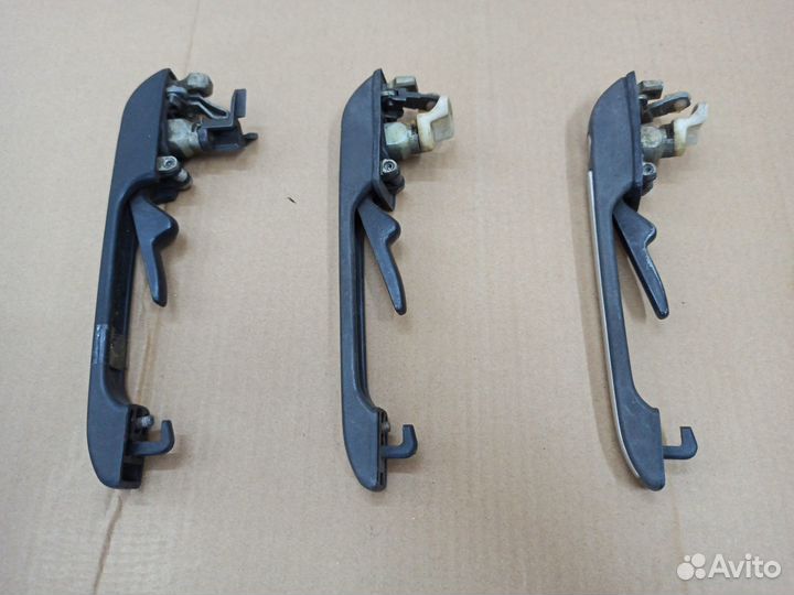 Ручка наружная передняя левая Volkswagen Passat B2