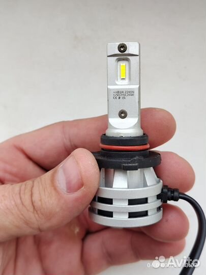 Лампа светодиодная Philips Ultinon 11005UE2X2