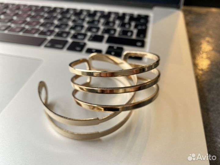 Браслеты новые