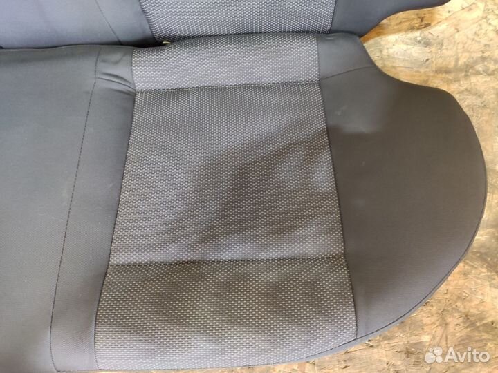 Сиденье заднее Chevrolet Aveo T250