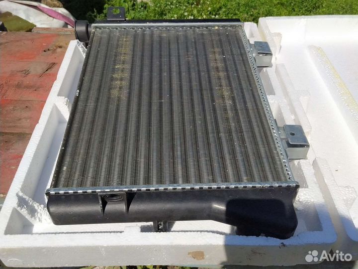 Радиатор охлаждения Ваз 2106