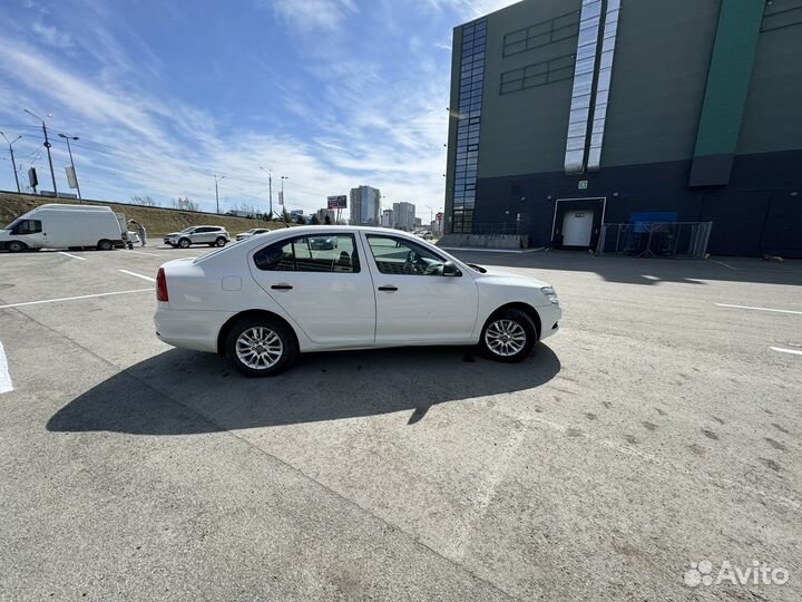 Skoda Octavia 1.6 МТ, 2011, 252 000 км