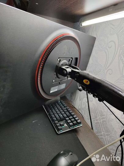 Монитор LG 27GL650F-B