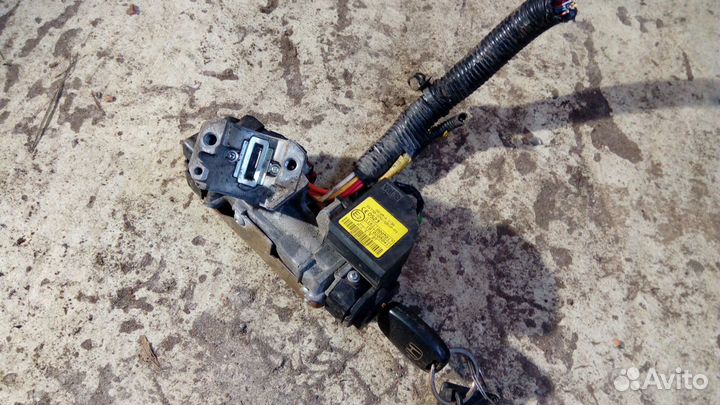 Замок зажигания на Хонда Цивик 5д 09г