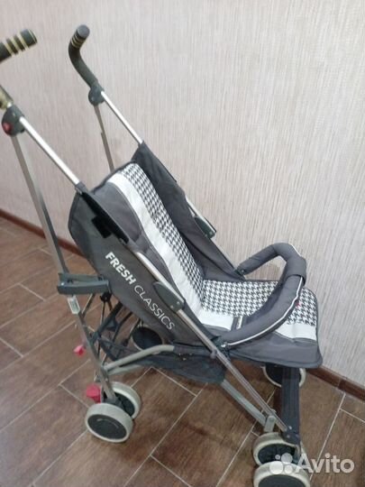 Детская прогулочная легкая складная коляска б/у