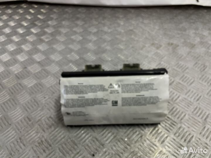 Подушка безопасности правая Opel Zafira B