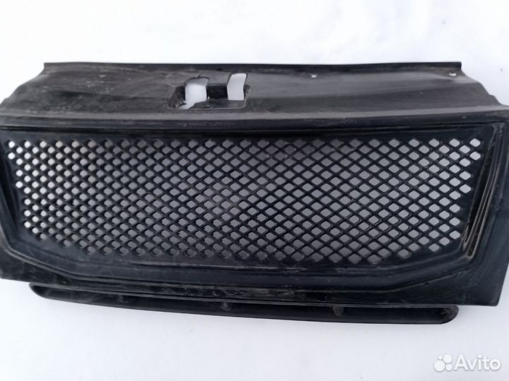 Решетка радиатора УАЗ Патриот