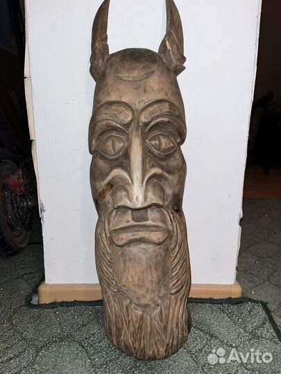 Маска деревянная