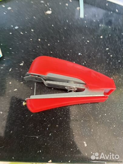 Портативная мини швейная машинка