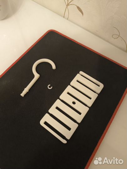 Вешалка на 8 ремней