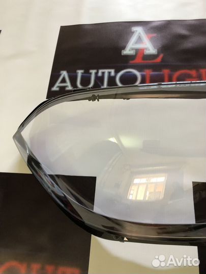 Стекло фары Mercedes GLS x166 2015-2019 правое