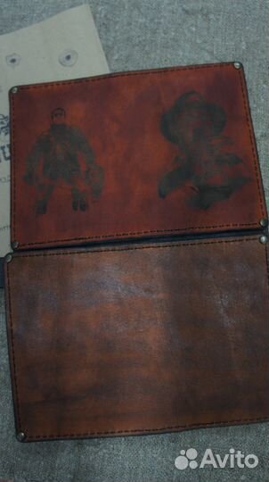 Обложка на паспорт ручной работы, кожаная