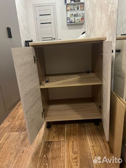 Тумба шкаф для кухни дома