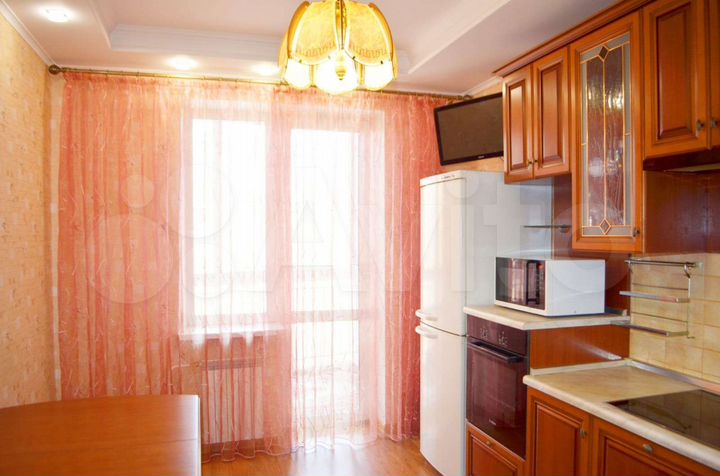3-к. квартира, 91 м², 6/10 эт.