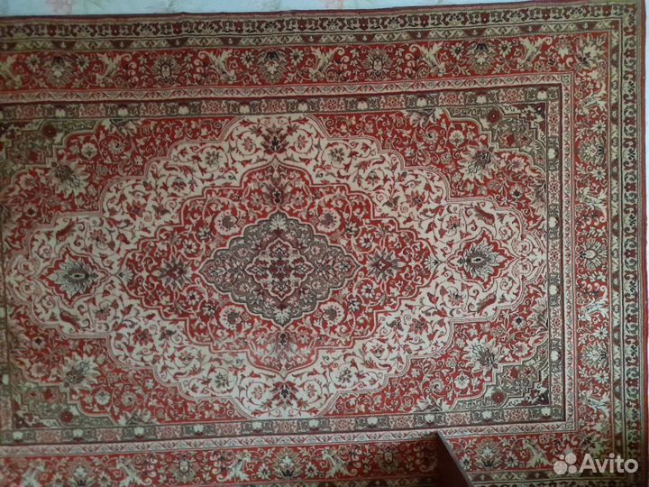 Ковер шерстяной