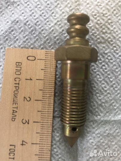 Штуцер прокачки тормозов М12