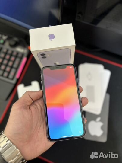 iPhone 11, 64 ГБ