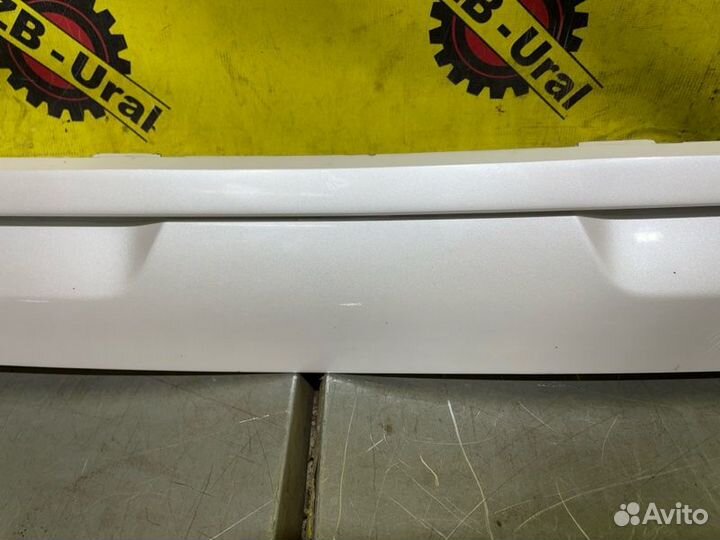 Бампер передний Toyota Land Cruiser