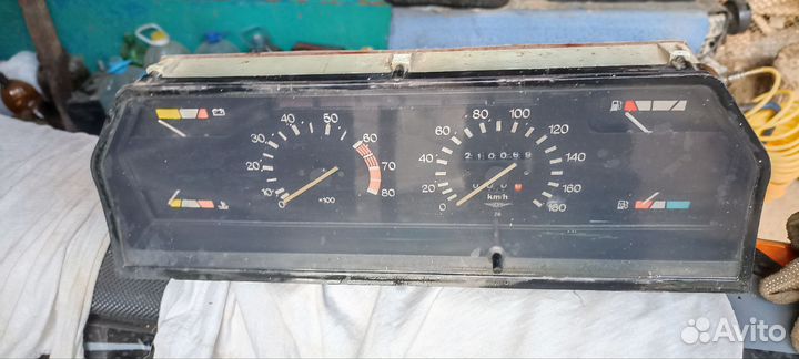 Приборка москвич 2141