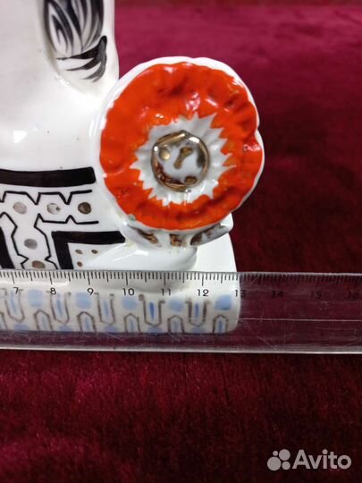 Лзфи фарфоровая скульптура Аленький цветок. 60-е