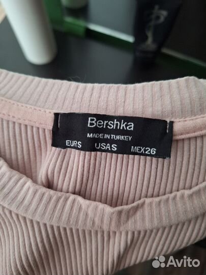 Лонгслив укороченый Bershka