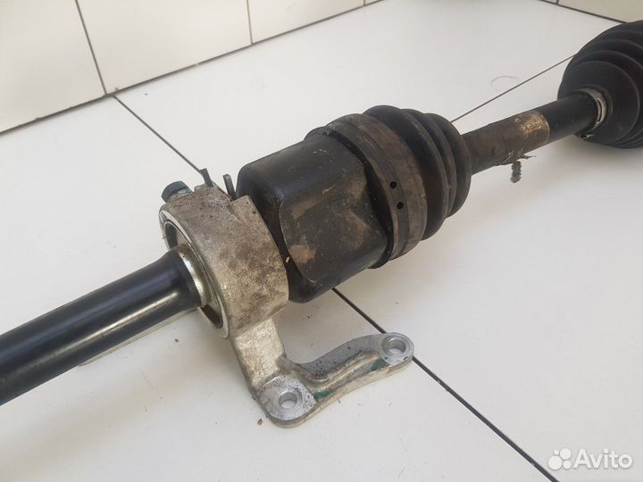Полуось (привод) передний правый (Geely Atlas)