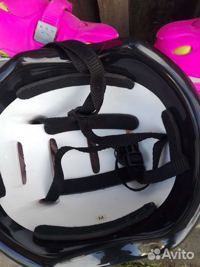 Роликовые коньки