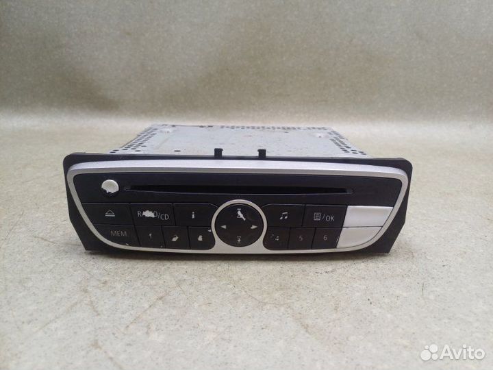 Магнитола Renault Fluence 1.6 K4MW839 AT 2010