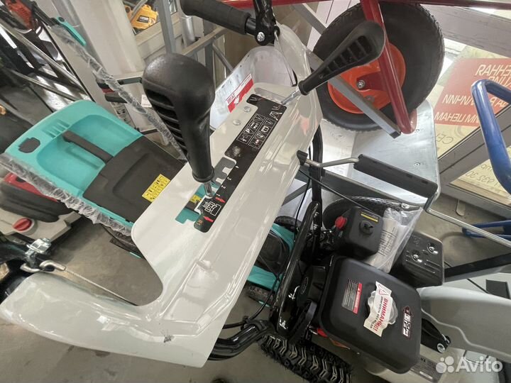 Самоходный, многоскоростной снегоуборщик кама 56