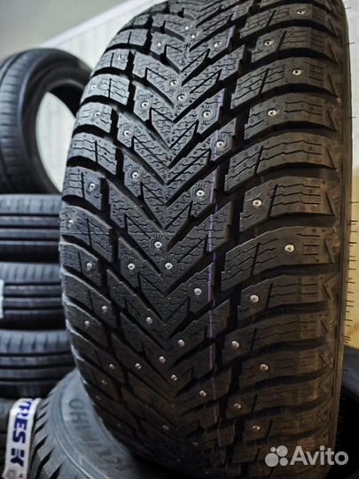 Nokian Tyres Hakkapeliitta 10p SUV 275/55 R20 117T