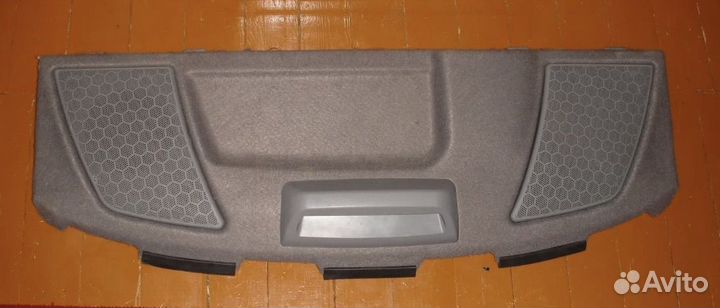 Полка на приору седан