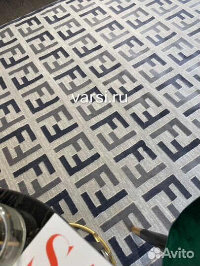 Сервй ковер в современном стиле 160 на 230