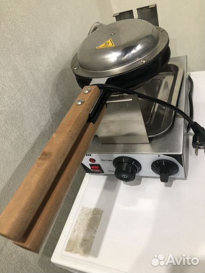 Электрическая вафельница для гонкогских вафель