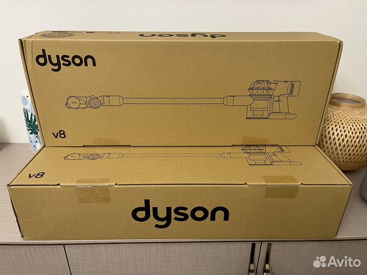 Пылесос Dyson V8 Fluffy Extra оригинал