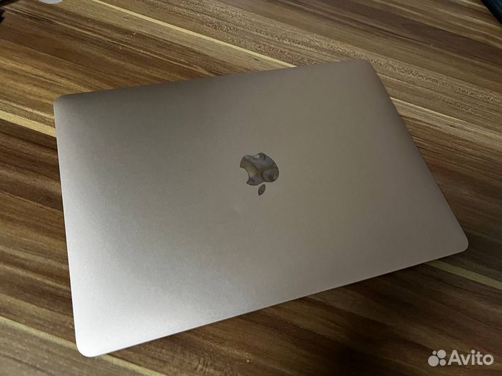 Apple MacBook air 13 2020 8gb 256 Gold