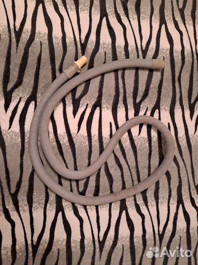 Сливной шланг для стиральной машины