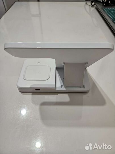 Беспроводное зарядное устройство 3 в 1