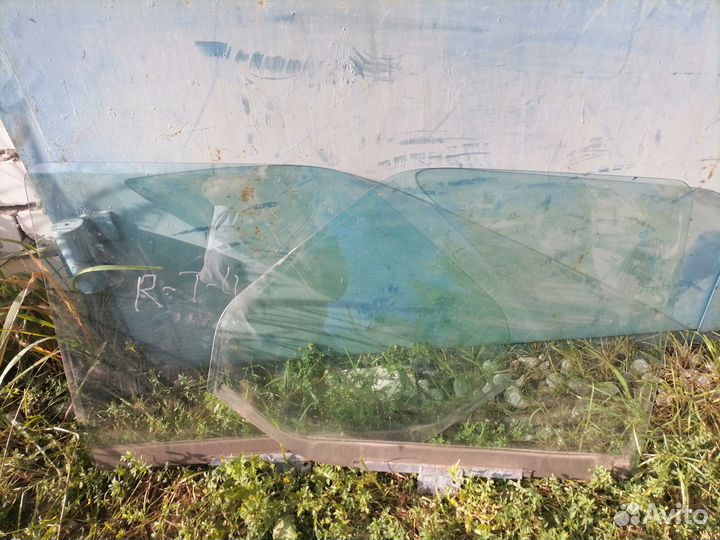 Стекло двери правое левое Фольксваген Т4