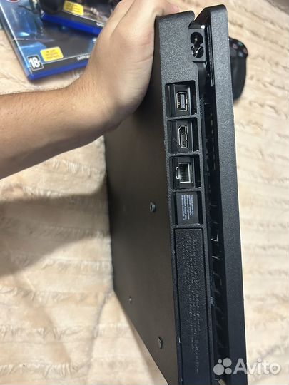 Sony PS4 slim 1tb