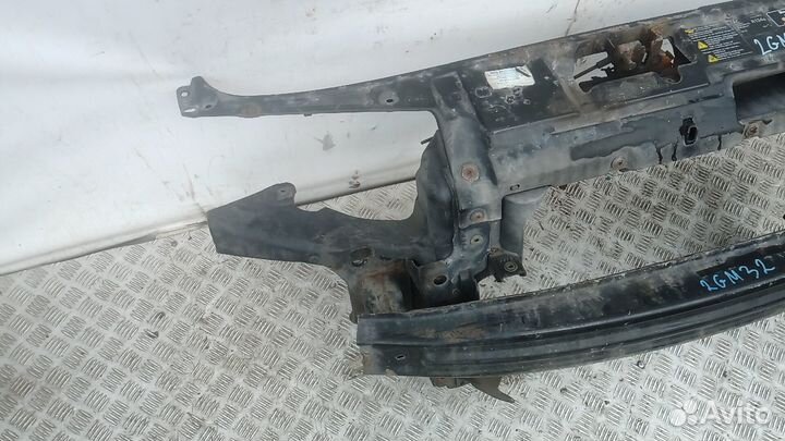 Панель передняя/телевизор (элемент) Skoda Fabia